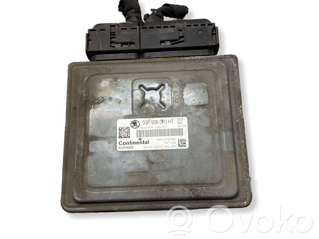 Skoda Octavia Mk2 (1Z) Engine control unit/module 