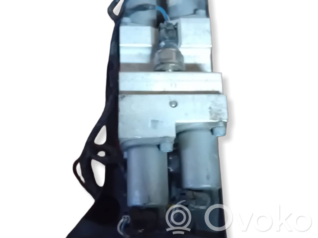 BMW X6 E71 Active stabilizer control/valve assembly 