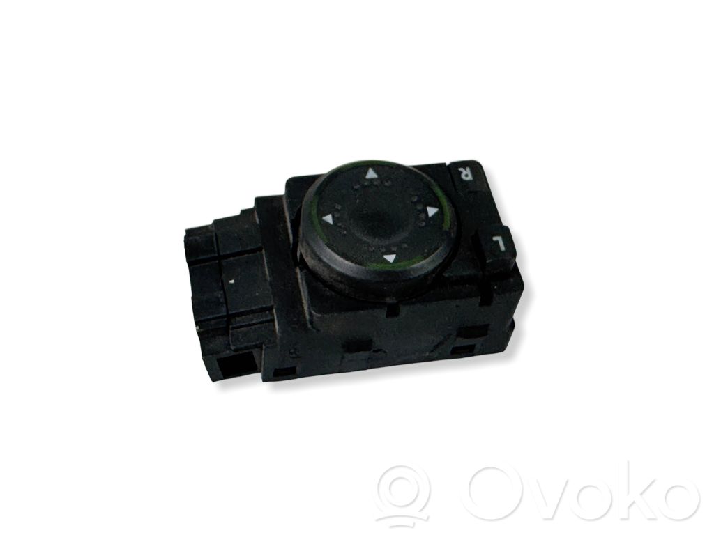 Volkswagen PASSAT B5 Interruptor del espejo lateral 