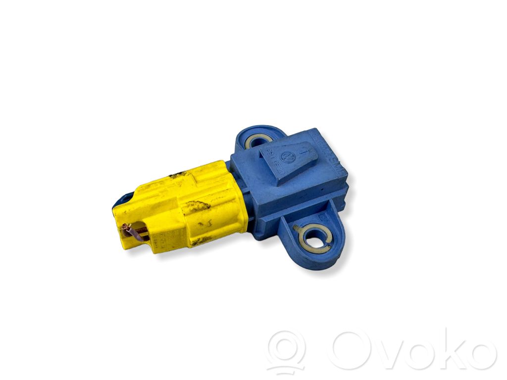 Volkswagen PASSAT B6 Airbag deployment crash/impact sensor 