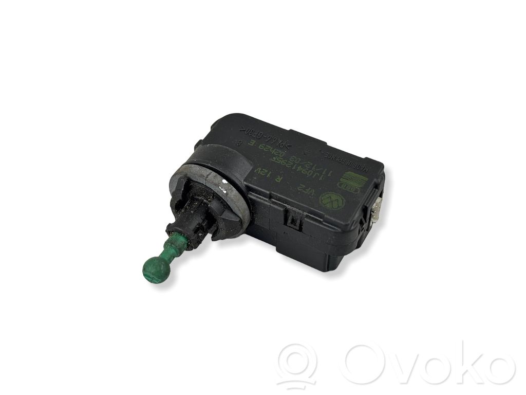 Volkswagen Golf IV Headlight level adjustment motor 