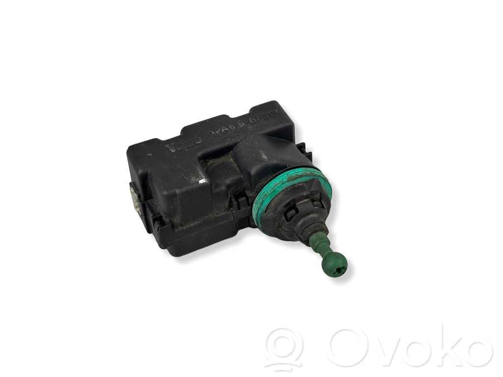 Volkswagen Golf IV Headlight level adjustment motor 