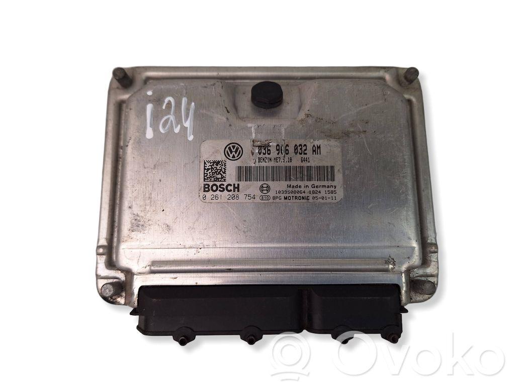 Volkswagen Golf IV Engine control unit/module 