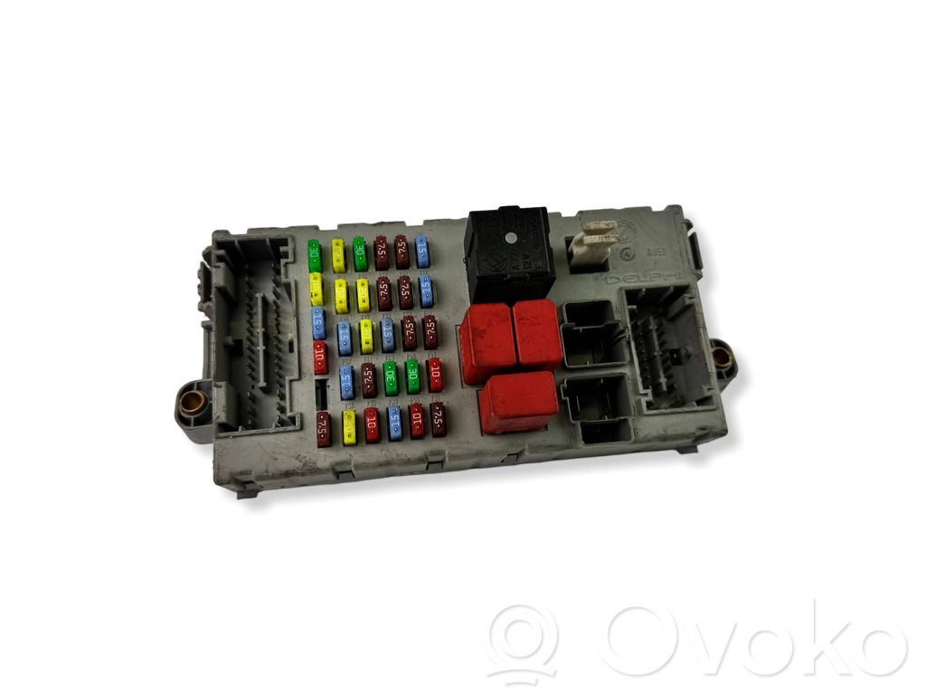 Alfa Romeo 159 Fuse module 