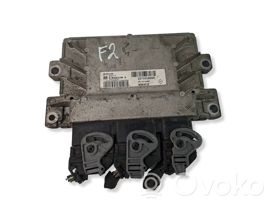 Renault Clio III Engine control unit/module 
