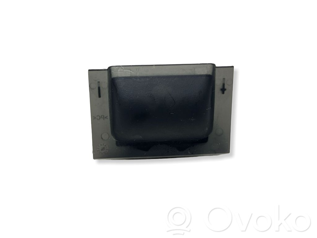 Sensor de luz solar   8V0907451