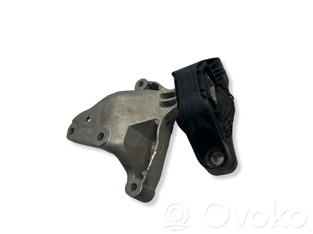 Renault Captur Engine mount bracket 