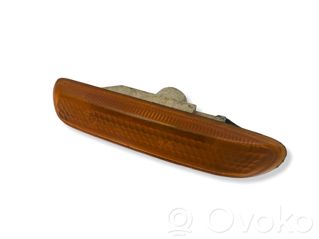 BMW 3 E46 Front fender indicator light 