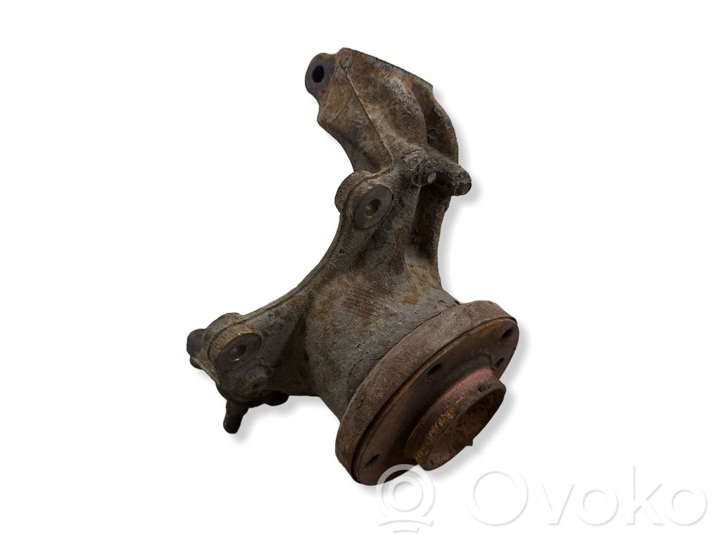 Cubo de rueda delantera   6768996