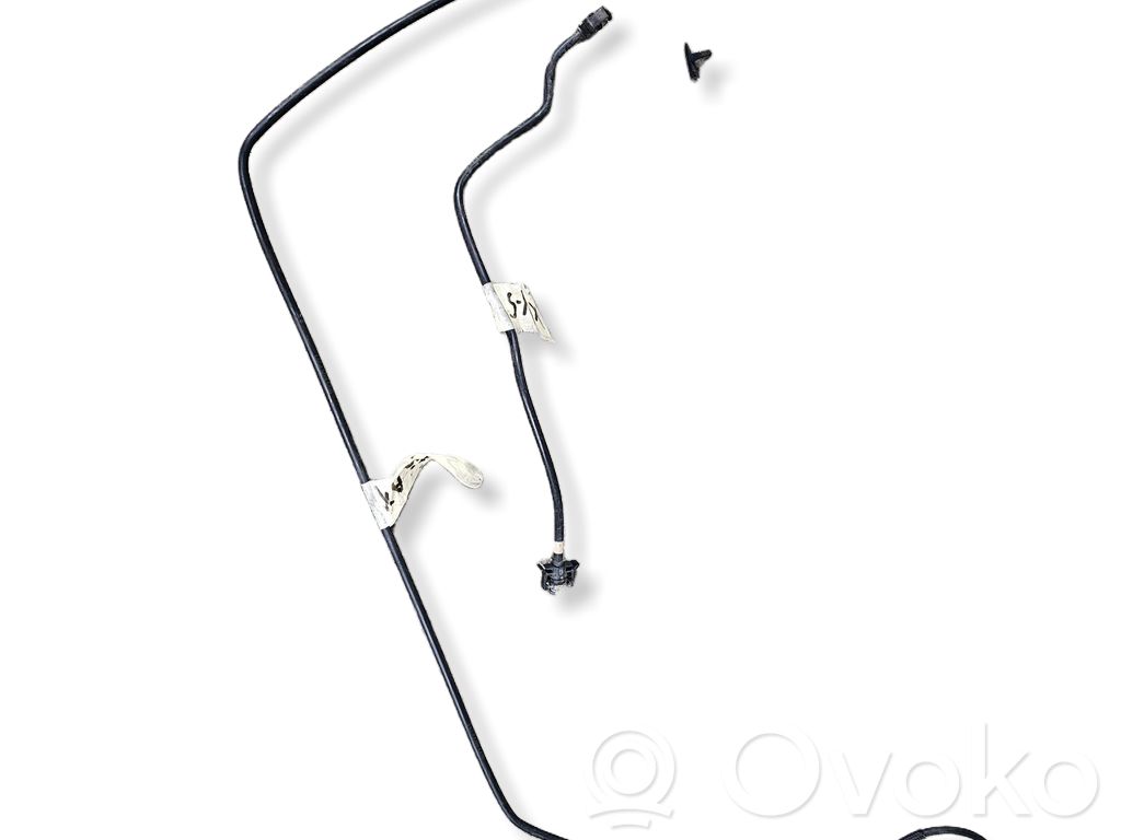 Engine coolant pipe/hose