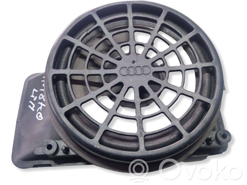 Audi A4 S4 B8 8K Altavoz subwoofer 