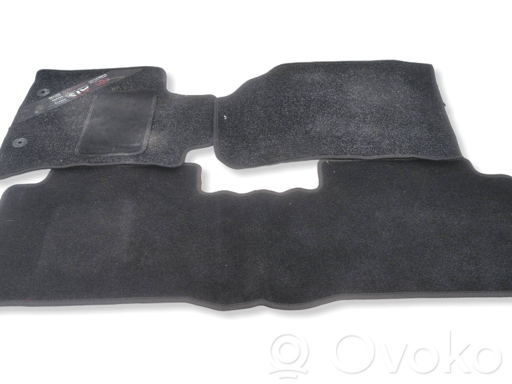 Car floor mat set
