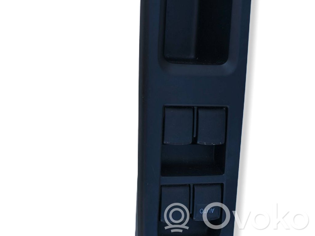Toyota Yaris Electric window control switch 