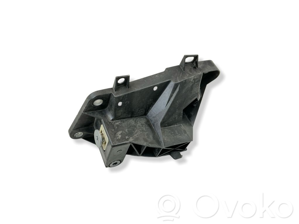 Radiator mount bracket   9865,G0810422500