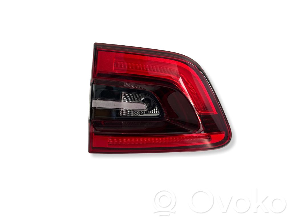Renault Kadjar Tailgate rear/tail lights 