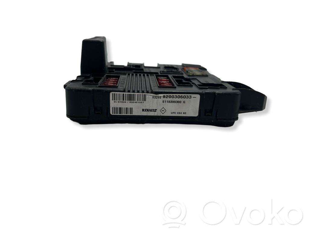 Renault Megane II Unidad de control del BSM 