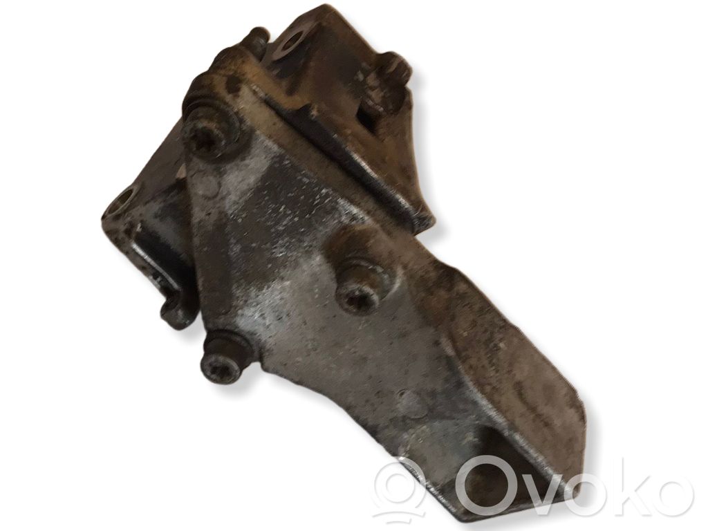 Engine mounting bracket   9628311880,5T2205B,110900