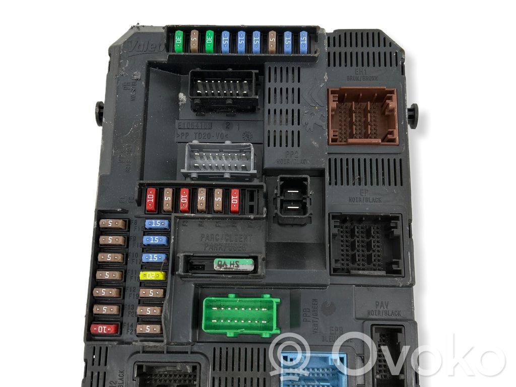 Ford Mondeo MK V Antenna control unit 