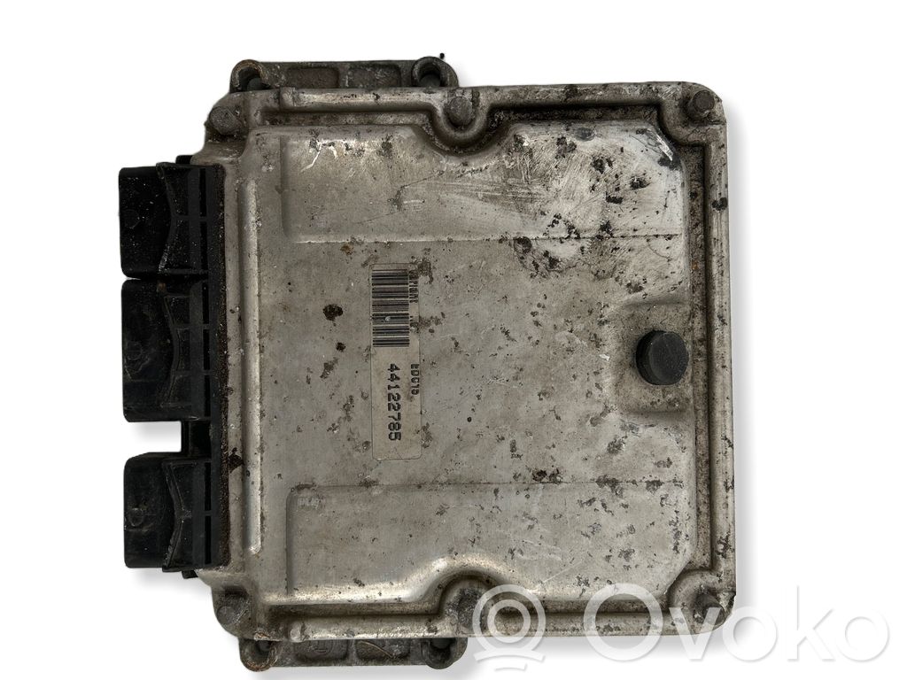 Peugeot 208 I Engine control unit/module 