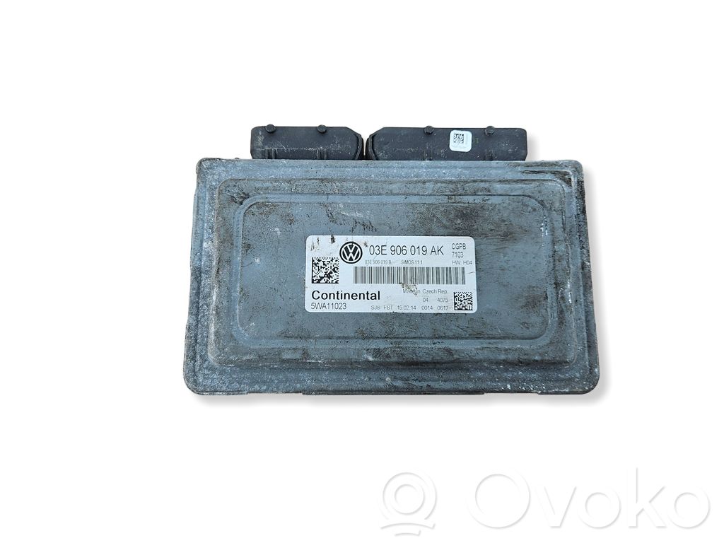 Volkswagen Polo V 6R Engine control unit/module 