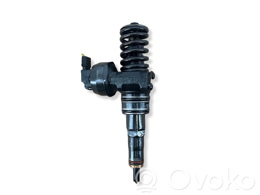 Volkswagen Touran II Inyector de combustible 