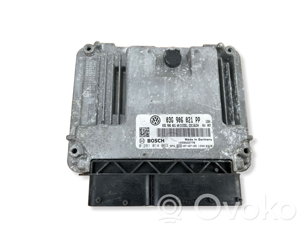 Volkswagen PASSAT B6 Engine control unit/module 