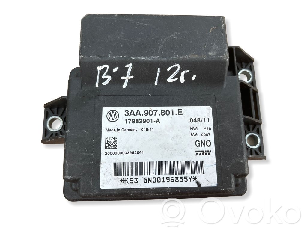 Volkswagen PASSAT B7 Hand brake control module 