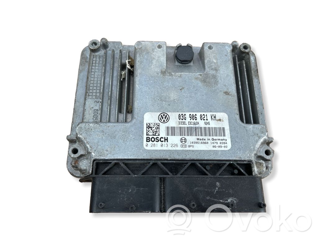 Volkswagen Golf V Engine control unit/module 