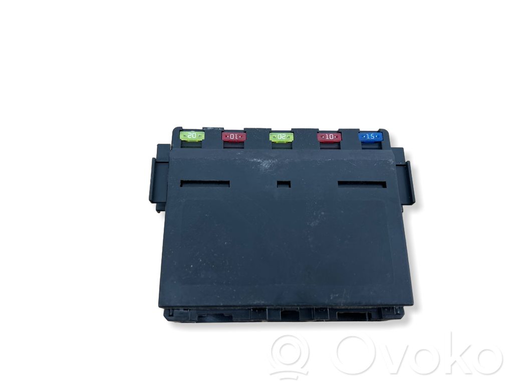 Lexus IS 220D-250-350 Module de fusibles 