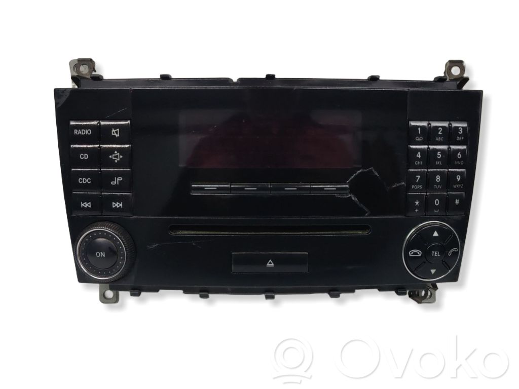 Mercedes-Benz C W203 Panel / Radioodtwarzacz CD/DVD/GPS 