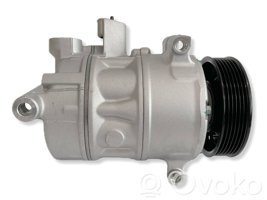 Kompresor / Sprężarka klimatyzacji A/C   PXE161516P,PXE161601P,5C820803A
