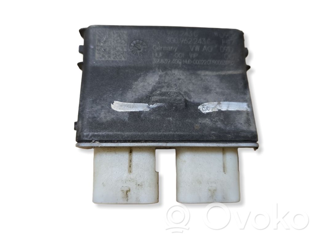 Tesla Model S Tailgate/trunk control unit/module 