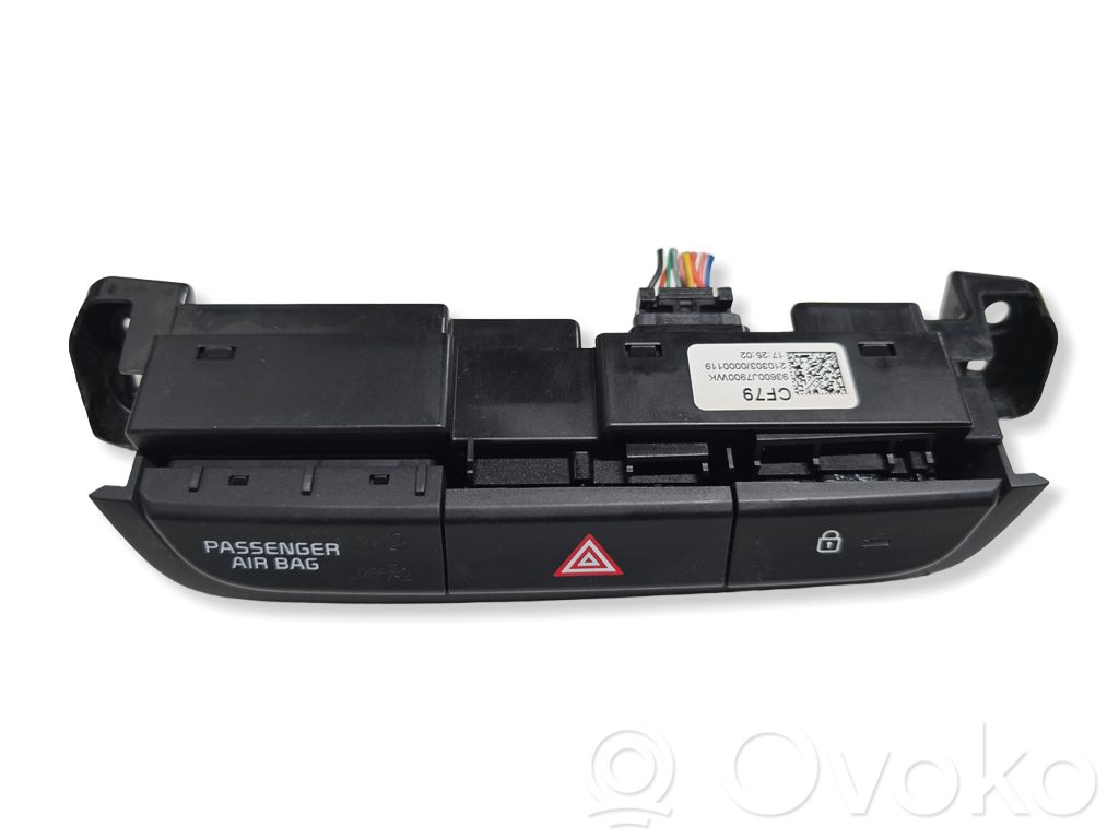KIA Ceed Botón interruptor de luz de peligro 