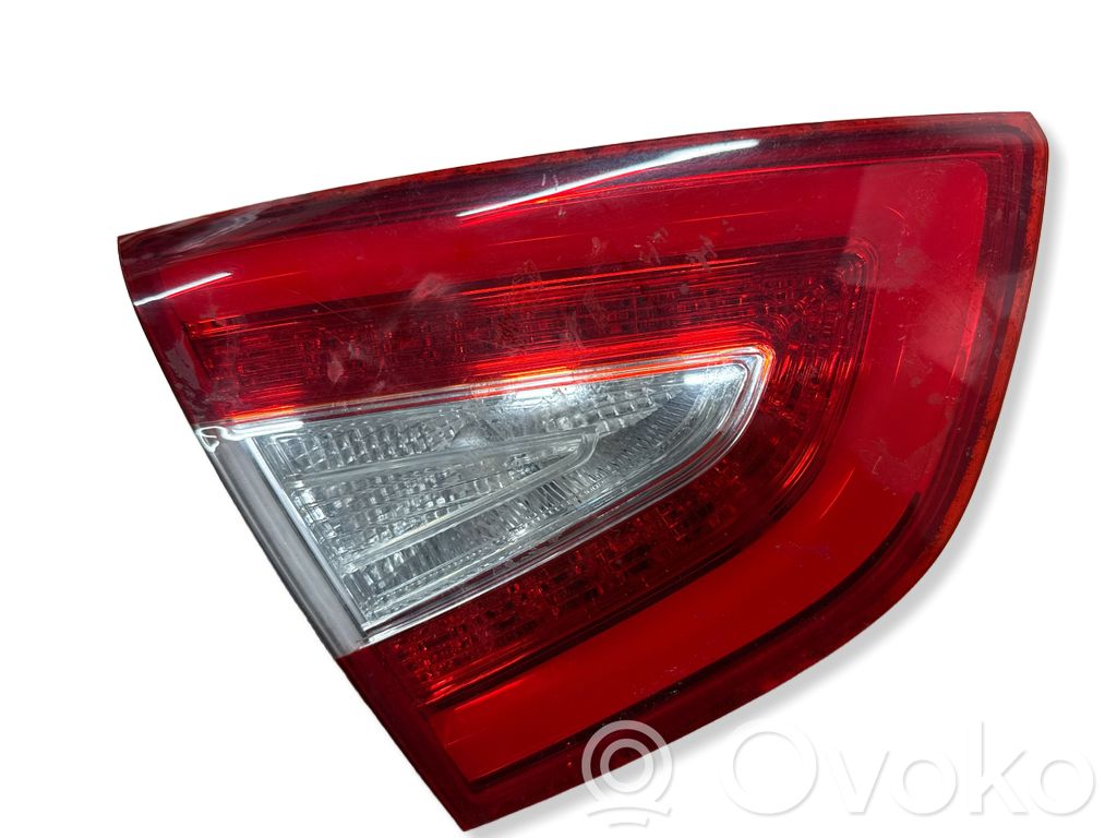 Hyundai ix35 Lampy tylnej klapy bagażnika 