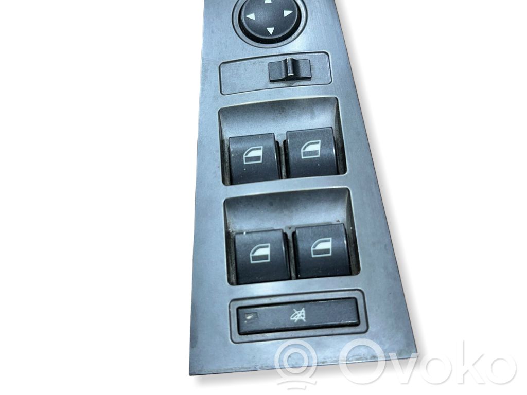 Przyciski szyb   6943057,07W25K104,E0200382