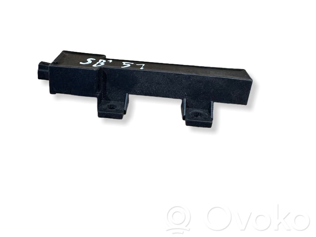 Antenos stiprintuvas   4F0909141C