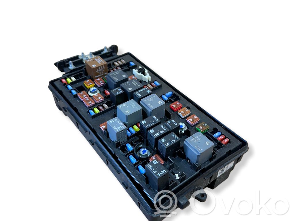 Opel Insignia A Fuse module 
