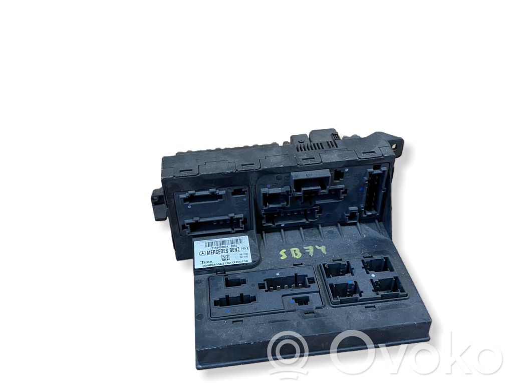 Mercedes-Benz E W211 Fuse module 