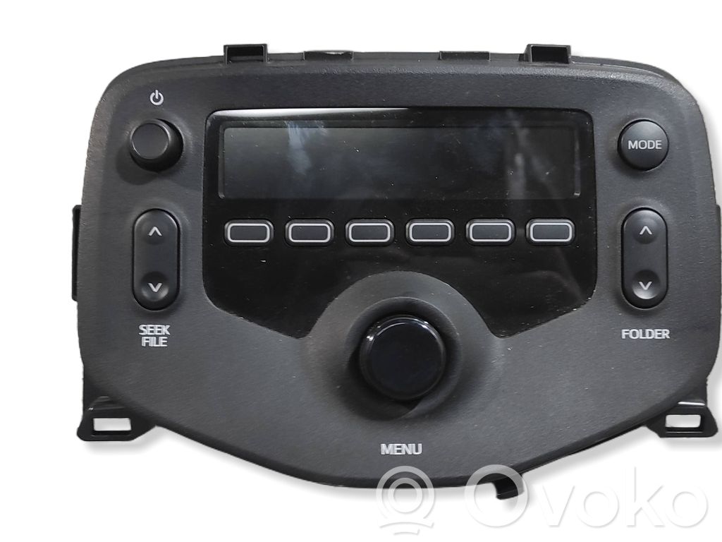 Toyota Aygo AB40 Radio / CD/DVD atskaņotājs / navigācija 