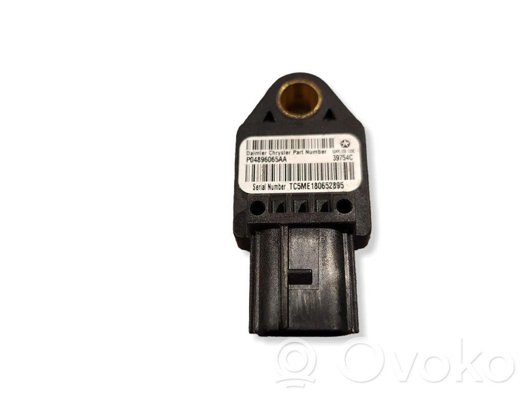 Czujnik uderzenia Airbag   39754C,P04896065AA,TC5ME180652895
