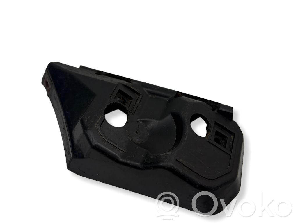 Front bumper mounting bracket   30655874