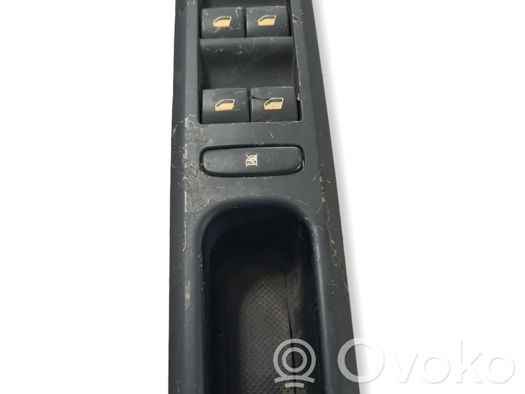 Peugeot 407 Electric window control switch 