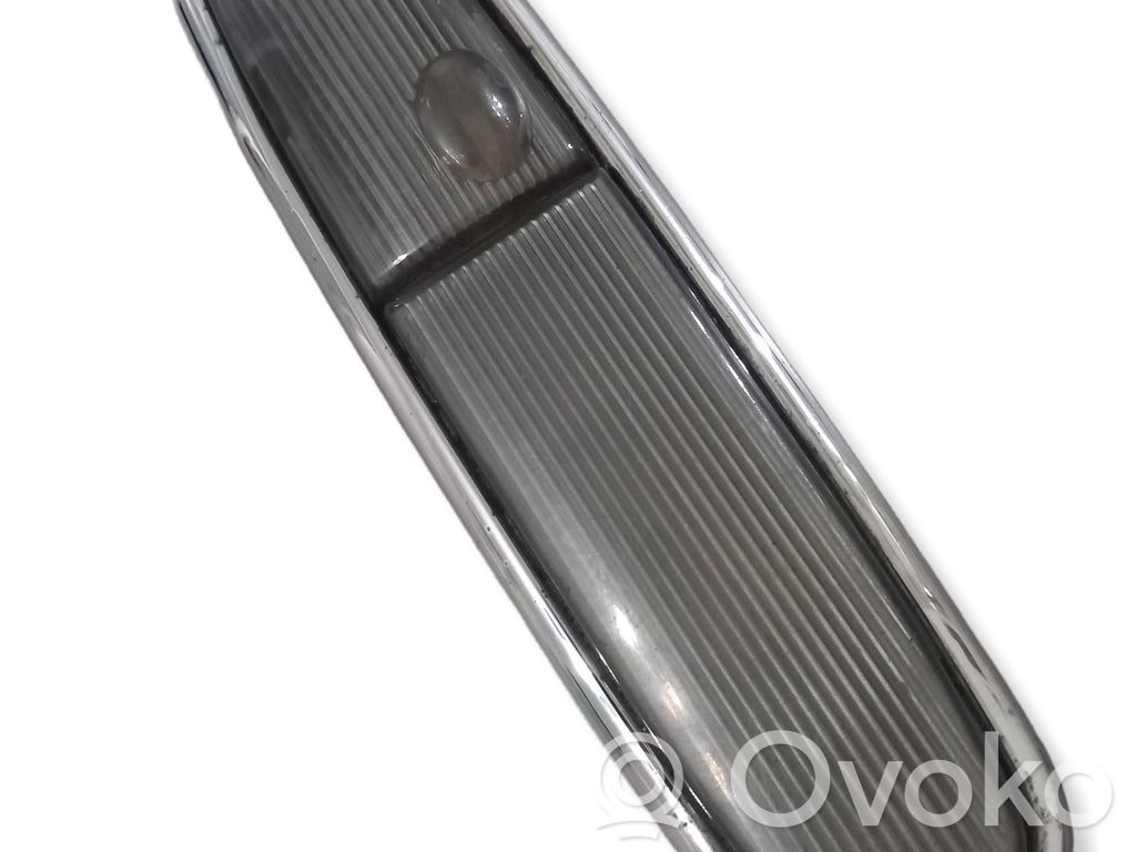 Jaguar S-Type Lampka podsufitki tylna 