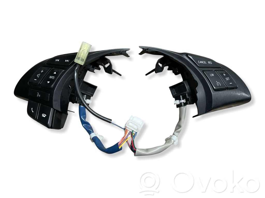 Mazda 6 Steering wheel buttons/switches 