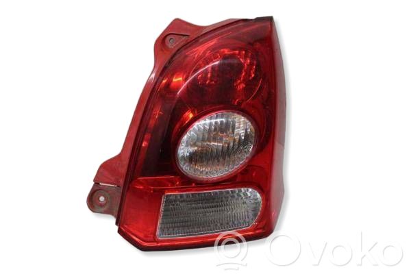 Suzuki Alto Aizmugurējais lukturis virsbūvē 