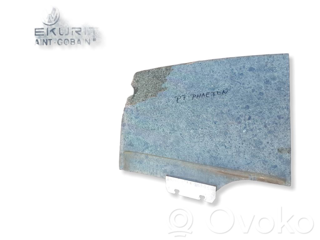Volkswagen Phaeton Rear door window glass 