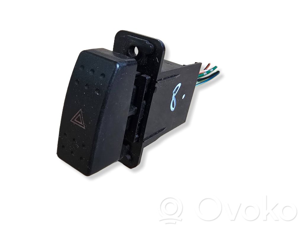 Suzuki Ignis Botón interruptor de luz de peligro 