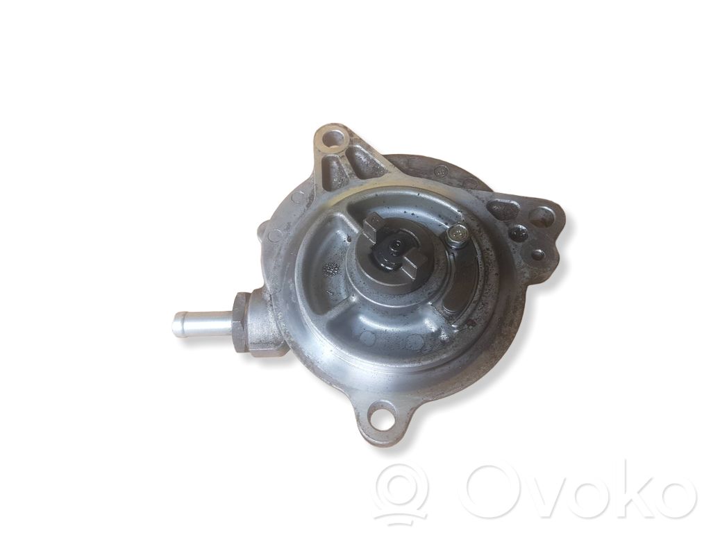 Vacuum pump   14792AA020