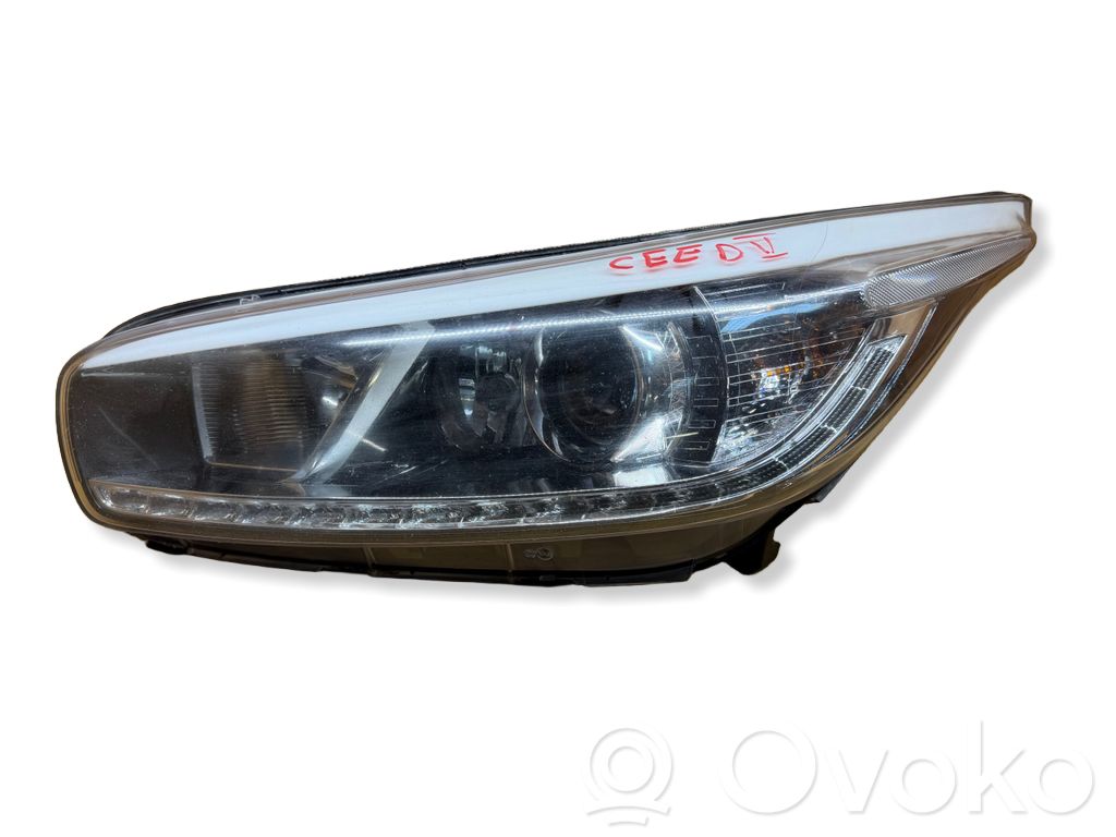 KIA Ceed Headlight/headlamp 
