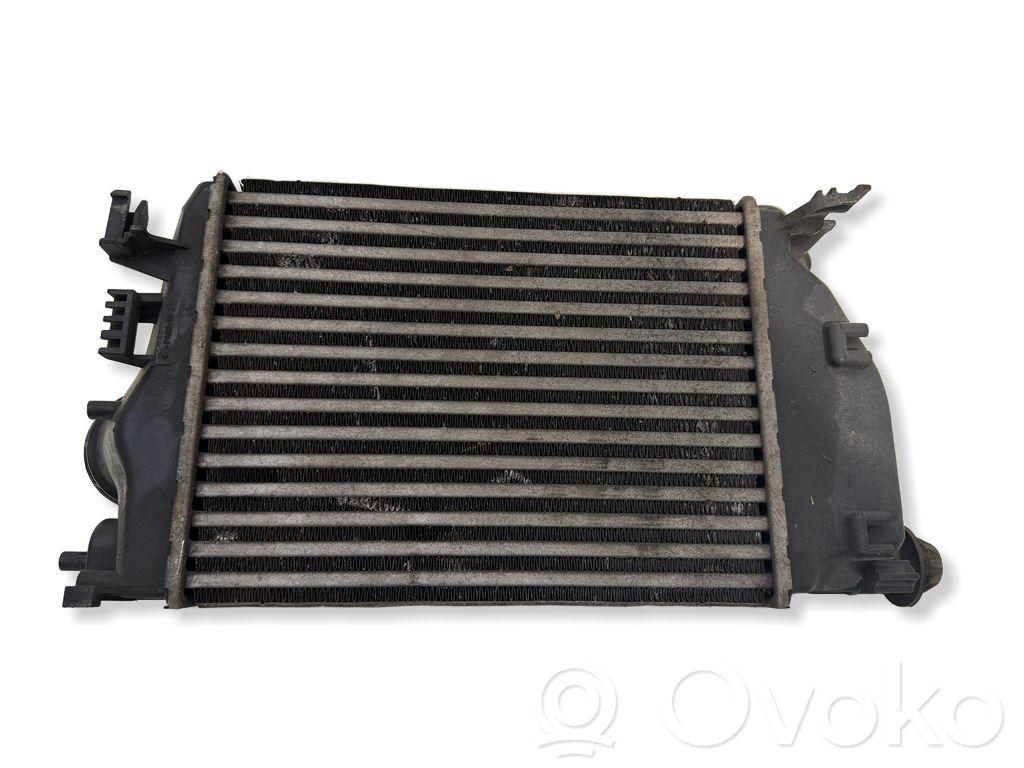 Nissan Qashqai Chłodnica powietrza doładowującego / Intercooler 